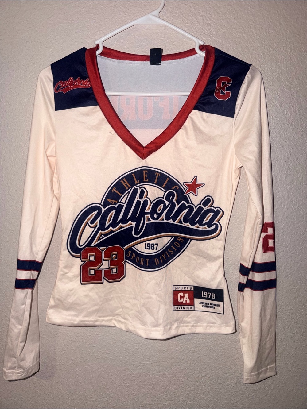 Women’s California Athletic Long Sleeve V-Neck Top - Cream & Navy